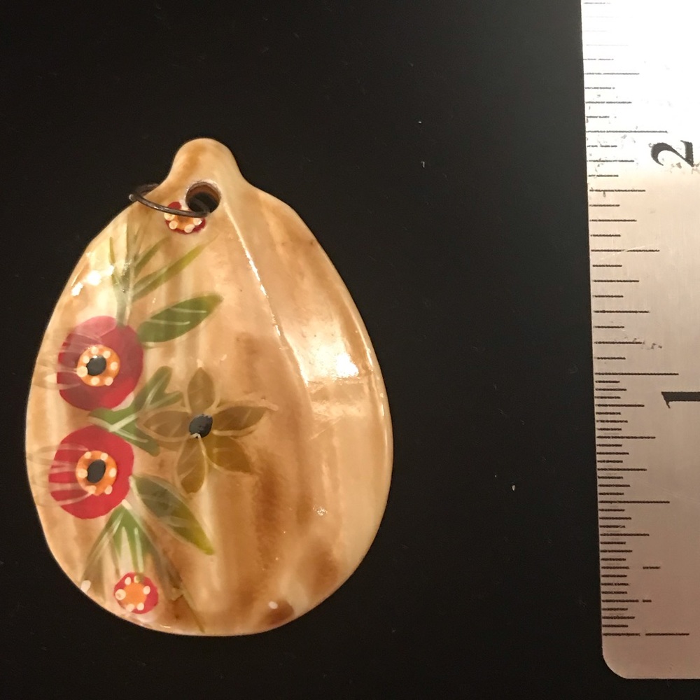Hand painted Shell Pendant